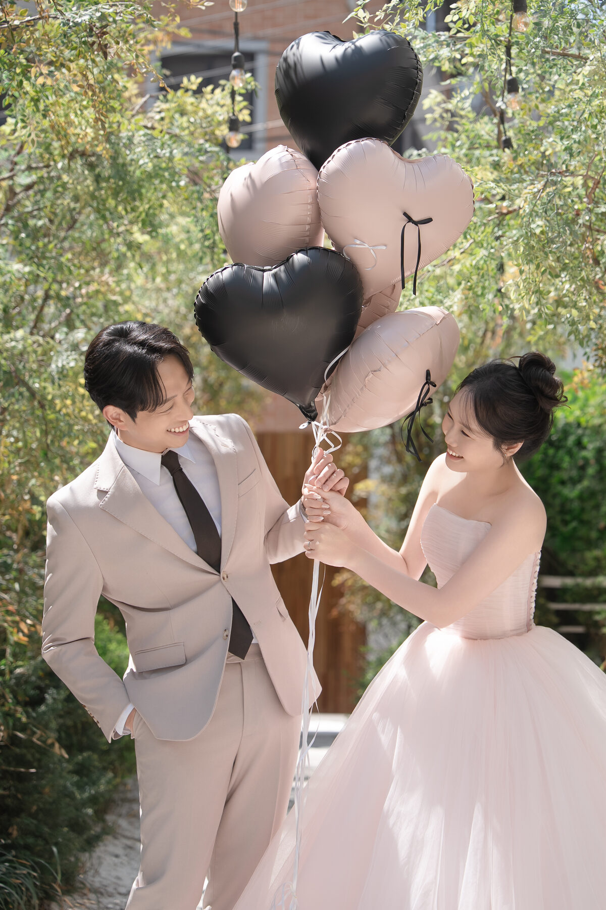 Richard 與 Sara 氣球合照